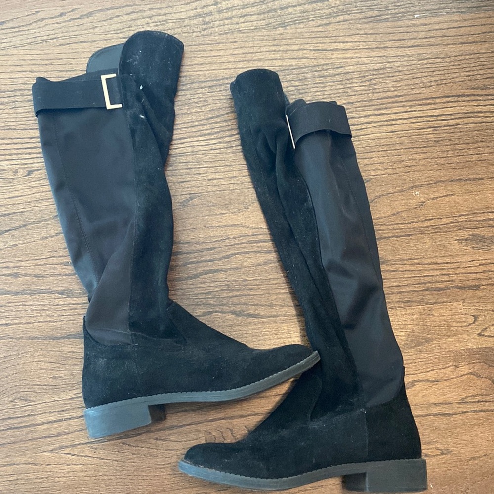 knee high black suede boots